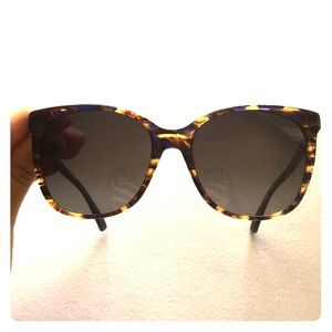 GUCCI WOMEN’S SUNGLASSES